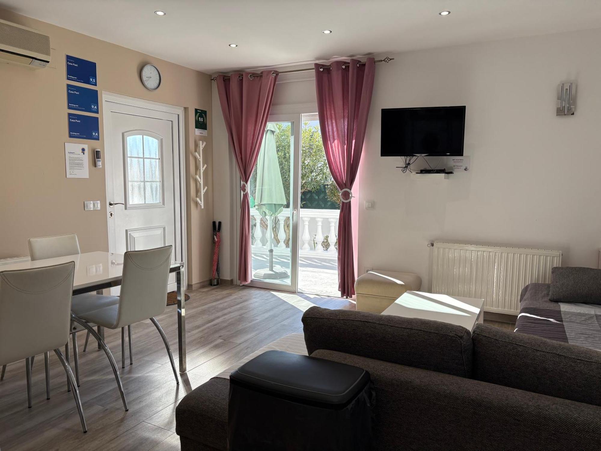 Casa Pani Apartment Емпуриабрава Екстериор снимка
